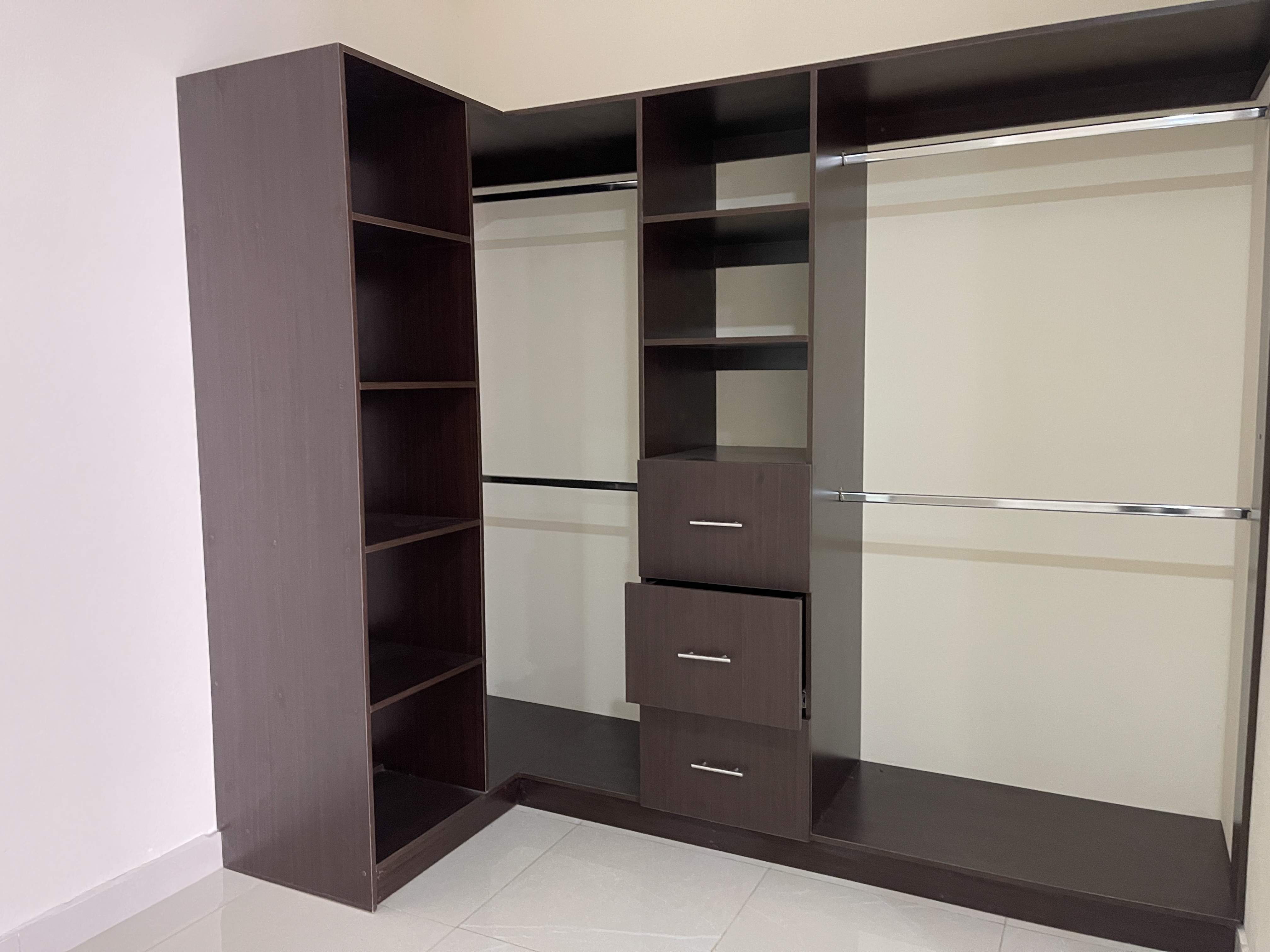 CASA NUEVA EN VENTA EN RESIDENCIAL PRIVADO KM 14 CARRETERA A MASAYA HACIA VERACRUZ