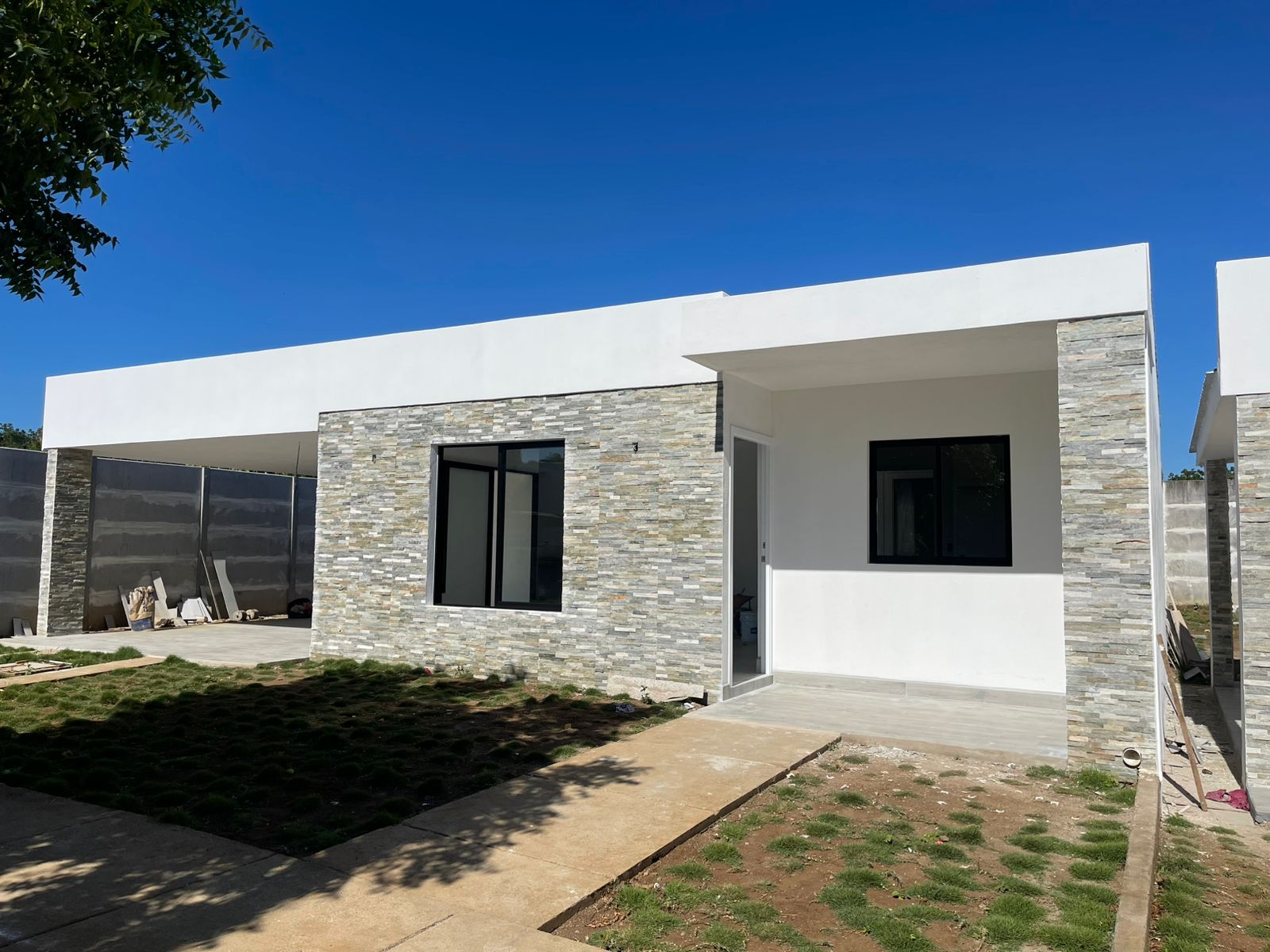 CASAS NUEVAS EN PRECONSTRUCCION VERACRUZ NICARAGUA