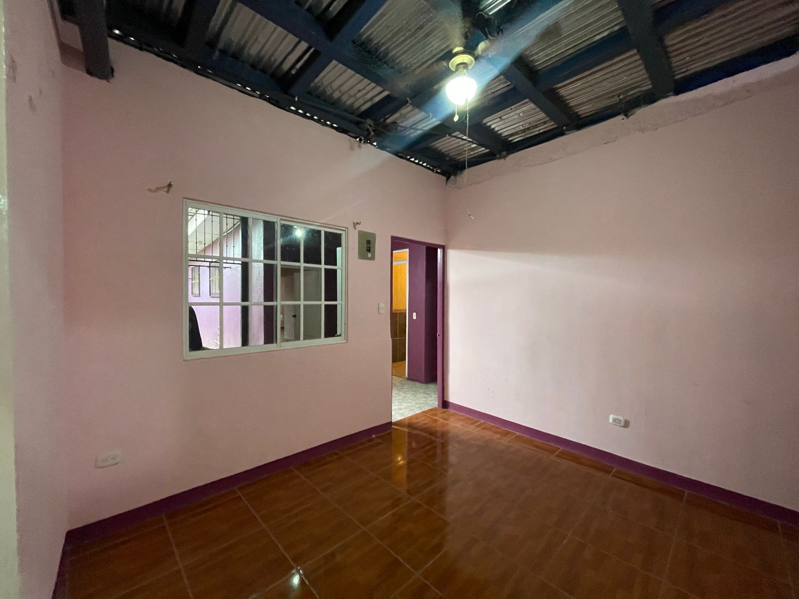 Casa Familiar con Apartamento Independiente en Barrio La Fuente – ¡Oportunidad de Inversión! 🏡✨