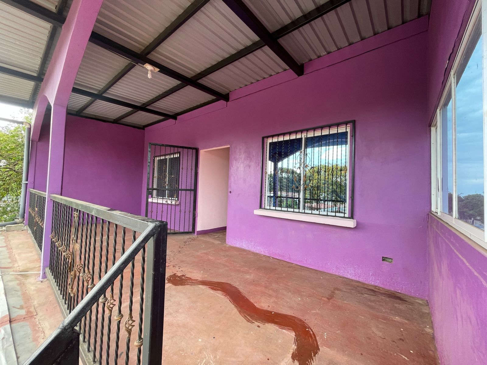 Casa Familiar con Apartamento Independiente en Barrio La Fuente – ¡Oportunidad de Inversión! 🏡✨