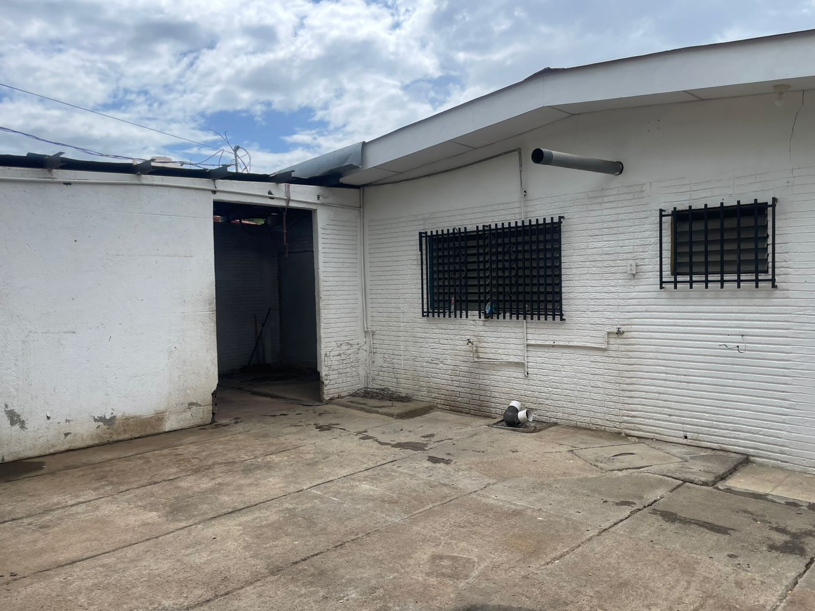 Casa en venta en Los Robles para inversión
