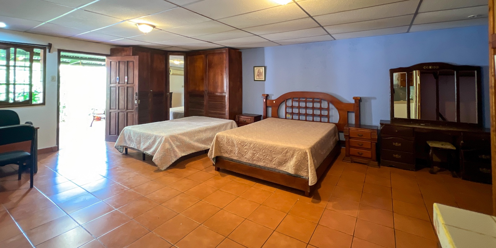 CASA ESTILO QUINTA EN VENTA EN KM 17.5 CARRETERA HACIA TICUANTEPE