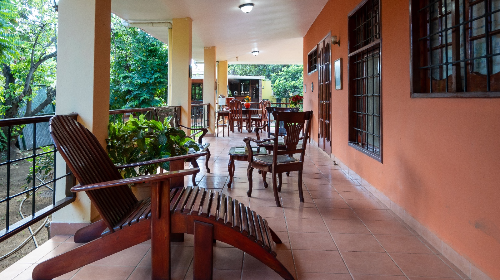 CASA ESTILO QUINTA EN VENTA EN KM 17.5 CARRETERA HACIA TICUANTEPE
