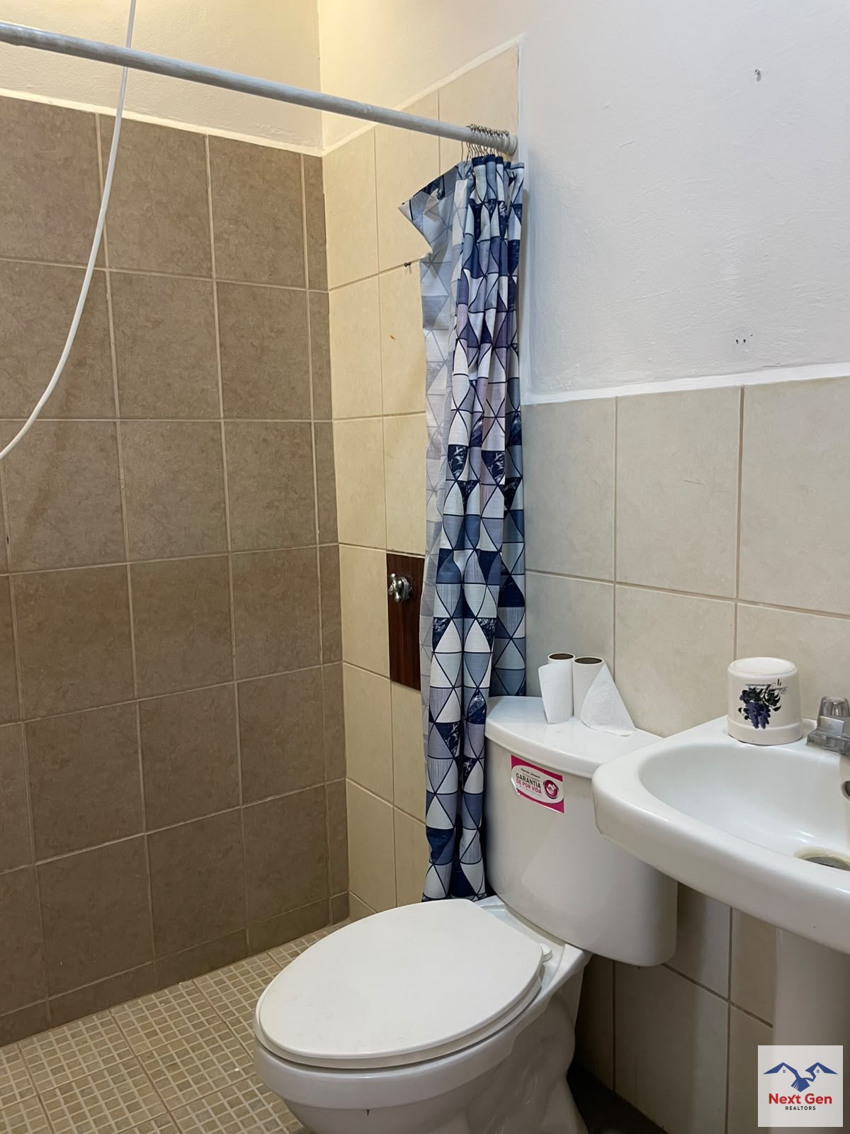 ¡Tu nuevo hogar te espera! Linda casa familiar en Residencial exclusivo – Carretera a Masaya km 13 🏠✨