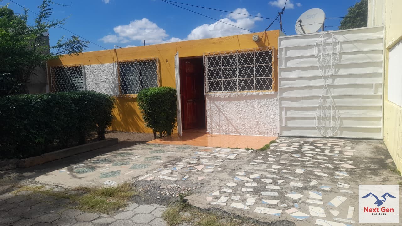 CASA EN VENTA RESIDENCIAL LAS MERCEDES, CARRETERA NORTE, MANAGUA