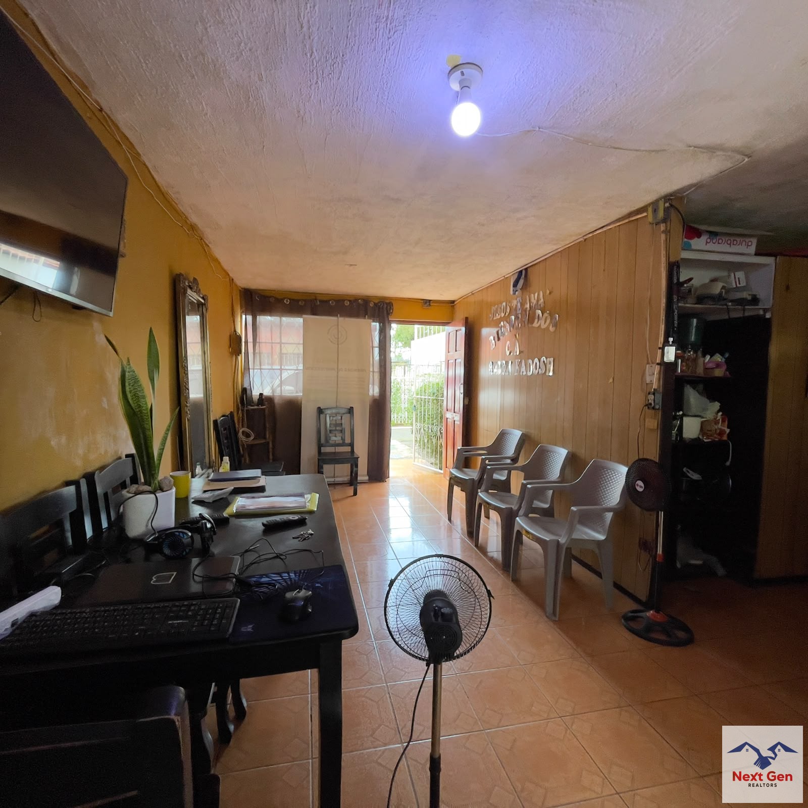 CASA EN VENTA RESIDENCIAL LAS MERCEDES, CARRETERA NORTE, MANAGUA