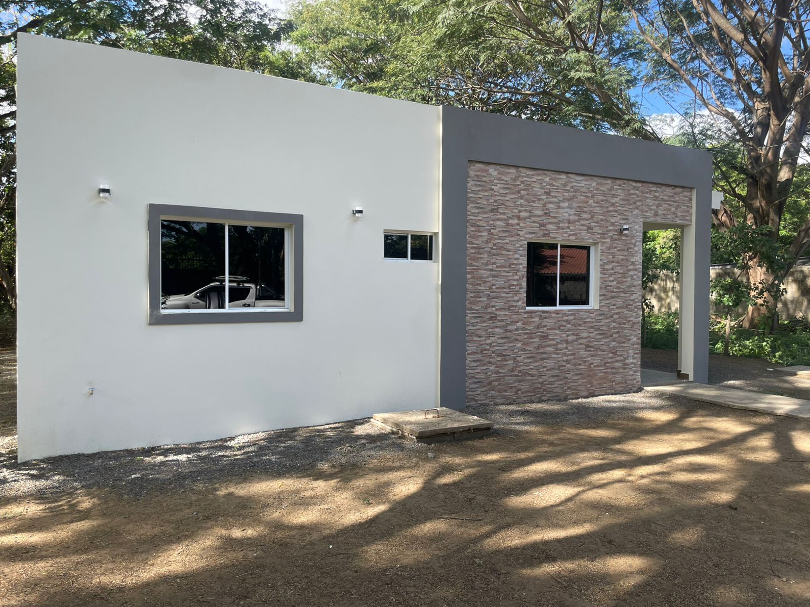 CASA NUEVA EN VENTA EN RESIDENCIAL PRIVADO KM 14 CARRETERA A MASAYA HACIA VERACRUZ